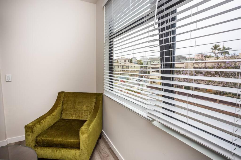 Comfy Studio With Cali King Size Mattress San Diego Exterior photo